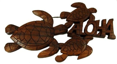 Hardwood Honu Wall Plaque with "Aloha"