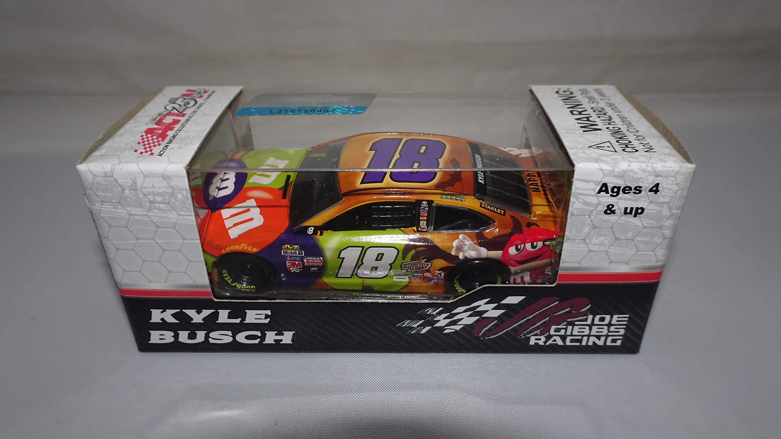 Kyle Busch 2017 M&M's Halloween 1:64