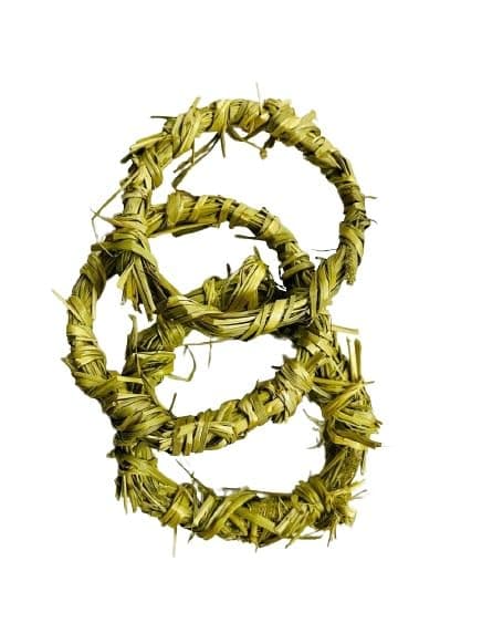 100% Organic Timothy Hay Handcrafted Ring for Small Animals (Pack of 3) Rabbit, Hamsters, Small Animal Toy