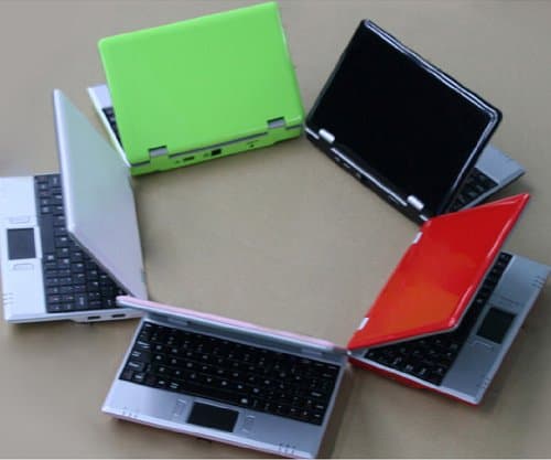 NEW 4Gb 7 inch Black Mini Laptop Netbook. Android 2.2. Latest Software. Latest build.