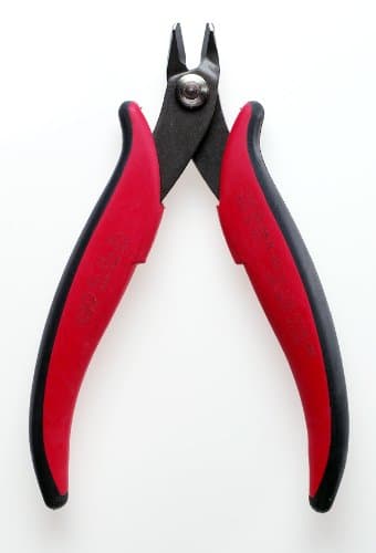 HakkoCHP TR-58-R Medium Soft and Ferrous Wire Cutter, Flush Cut, 3.0mm Hardened Carbon Steel Construction, HRC 58, 21-Degree Angled Jaw, 8mm Jaw Length, 12 Gauge Maximum Cutting Capacity