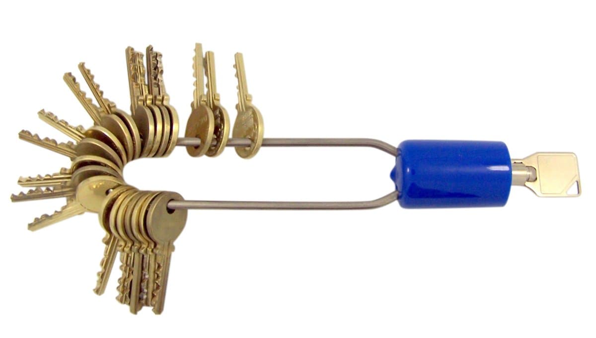 Locking Key Ring with 5 Inch Shackle and Red Colored Boot