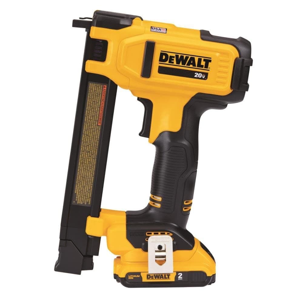 DEWALT 20V MAX* Stapler Kit for Cables (DCN701D1)