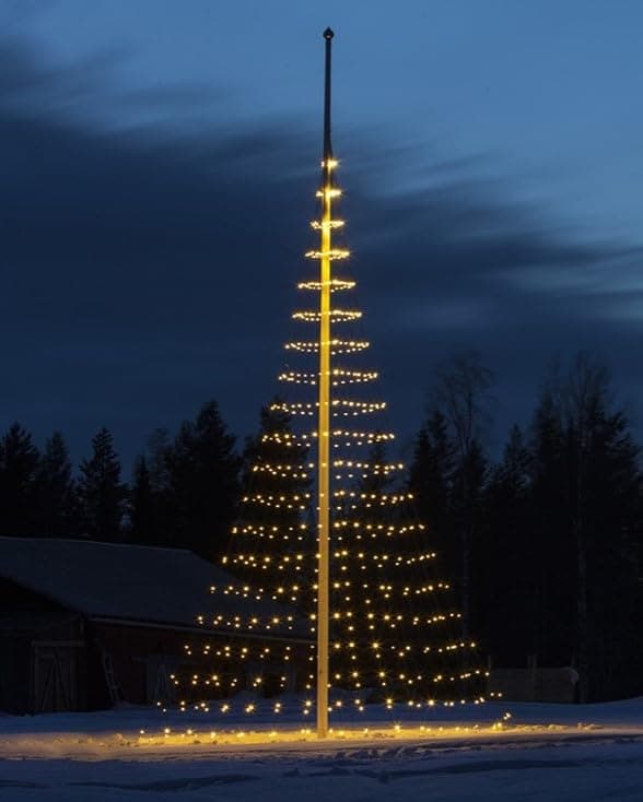 Montejaur FLAGPOLE CHRISTMAS TREE - 8M - 640LED - WARM WHITE