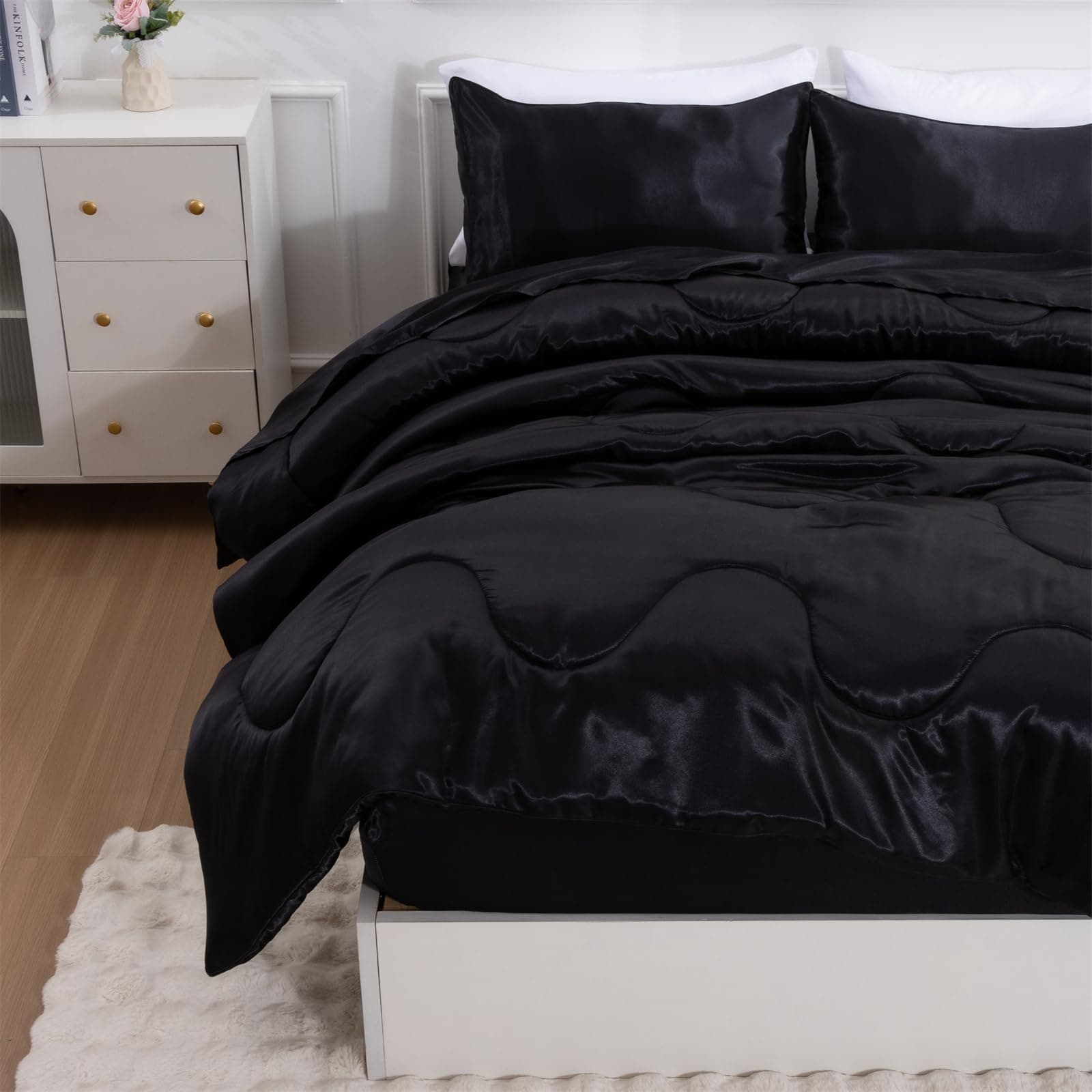 A Nice NightSatin Silky Soft Quilt Luxury Super Soft Microfiber Bedding Comforter Set, Light Weighted (Black, Twin(68-by-88-inches))