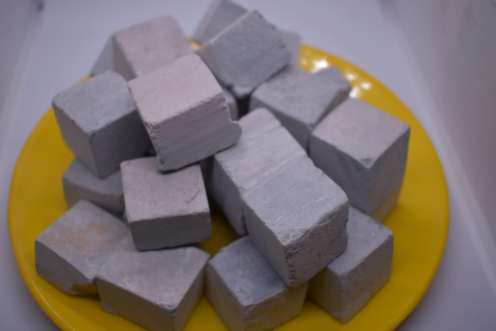 India Clay Black Slate Chalk Cubes 200 Grams