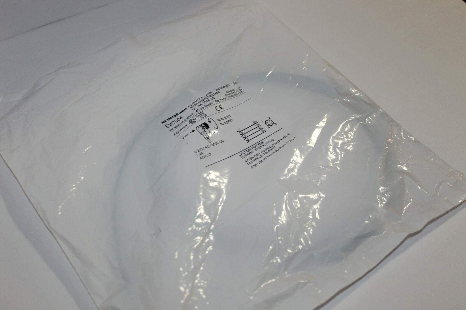 ADOAH040MSS0002H04-EVC004 4 AMP, W/Socket, 2 M Cable Length, A Coded, M12 Connector, IP65/67/68/69K, -25 to +90 Degree C, 250 VAC, Connecting Cable, 300 VDC