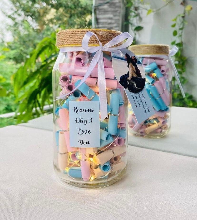 Reasons Why I Love You Gift Jar with Fairy Lights | Romantic Gift for Girlfriend, Boyfriend, Wife & Husband | Valentine, Anniversary & Birthday Surprise with 50 Love Notes