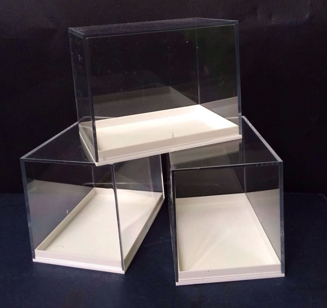 12 LARGE PERSPEX DISPLAY SPECIMEN BOX IDEAL FOR FOSSILS,METEORITES,DIE CASTS,COINS.ETC by Red Rock Fossils