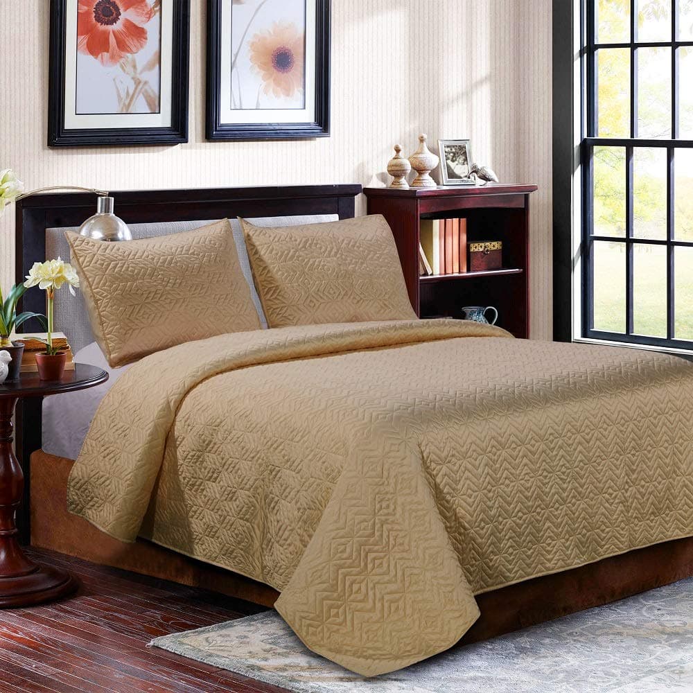 LINT HINT 100% Silky Matt Satin Prewashed 3PC Oversized Quilt Set/Coverlet Set/Bedspread Set, 92”x96”/20x26”(2) Full/Queen 110”x96”/20x36”(2) King (Gold, Full/Queen)