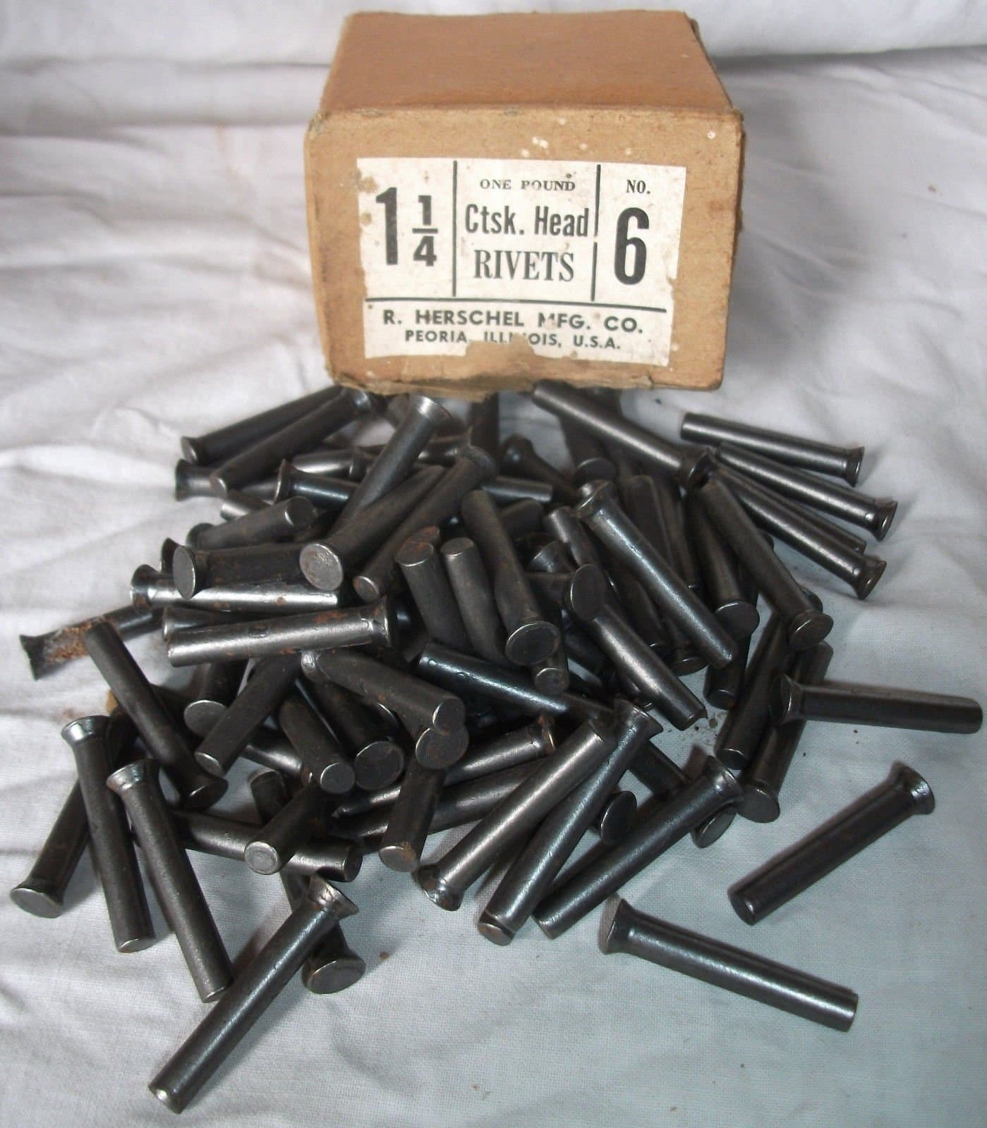 1 1/4 Ctsk Head Rivets No. 6 1# Box