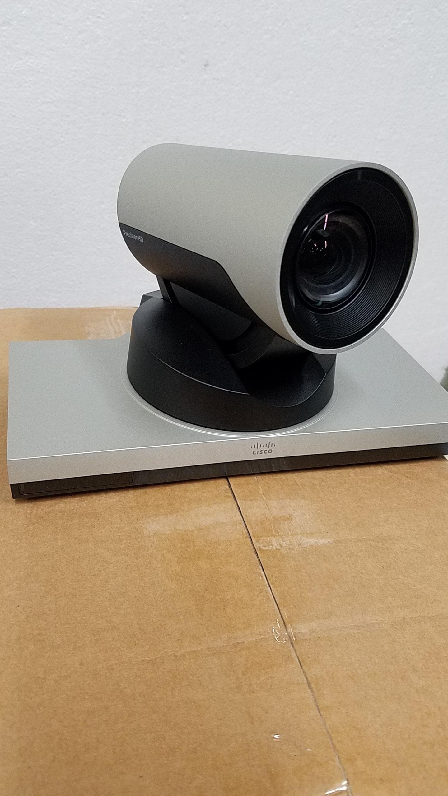 Cisco CTS-SX20-PHD4X-K9 Video Conference System, PC/Mac