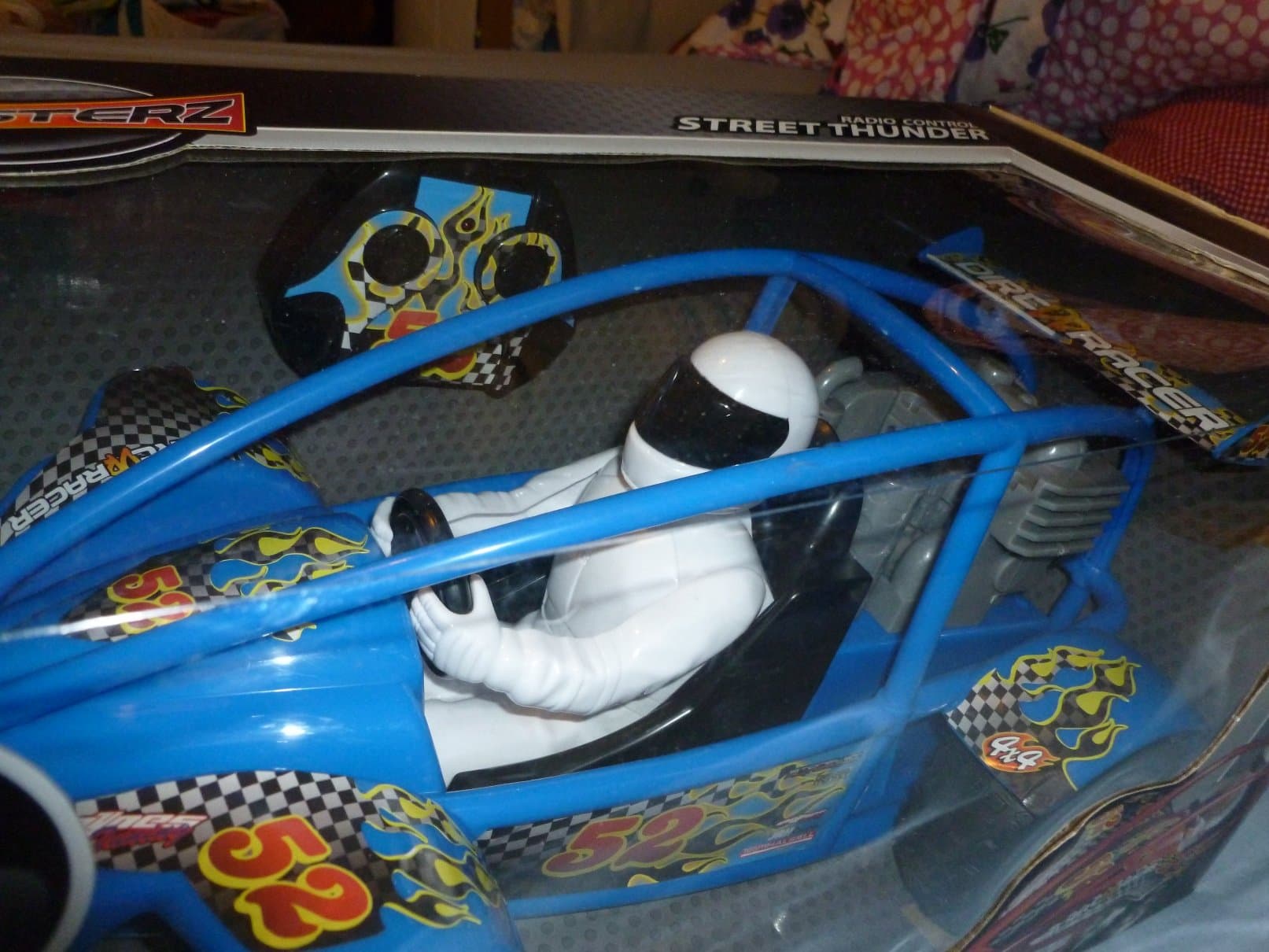 Brand new "OPEN TOP BUGGY with the STIG driver" remote controlled car (RED OR BLUE)