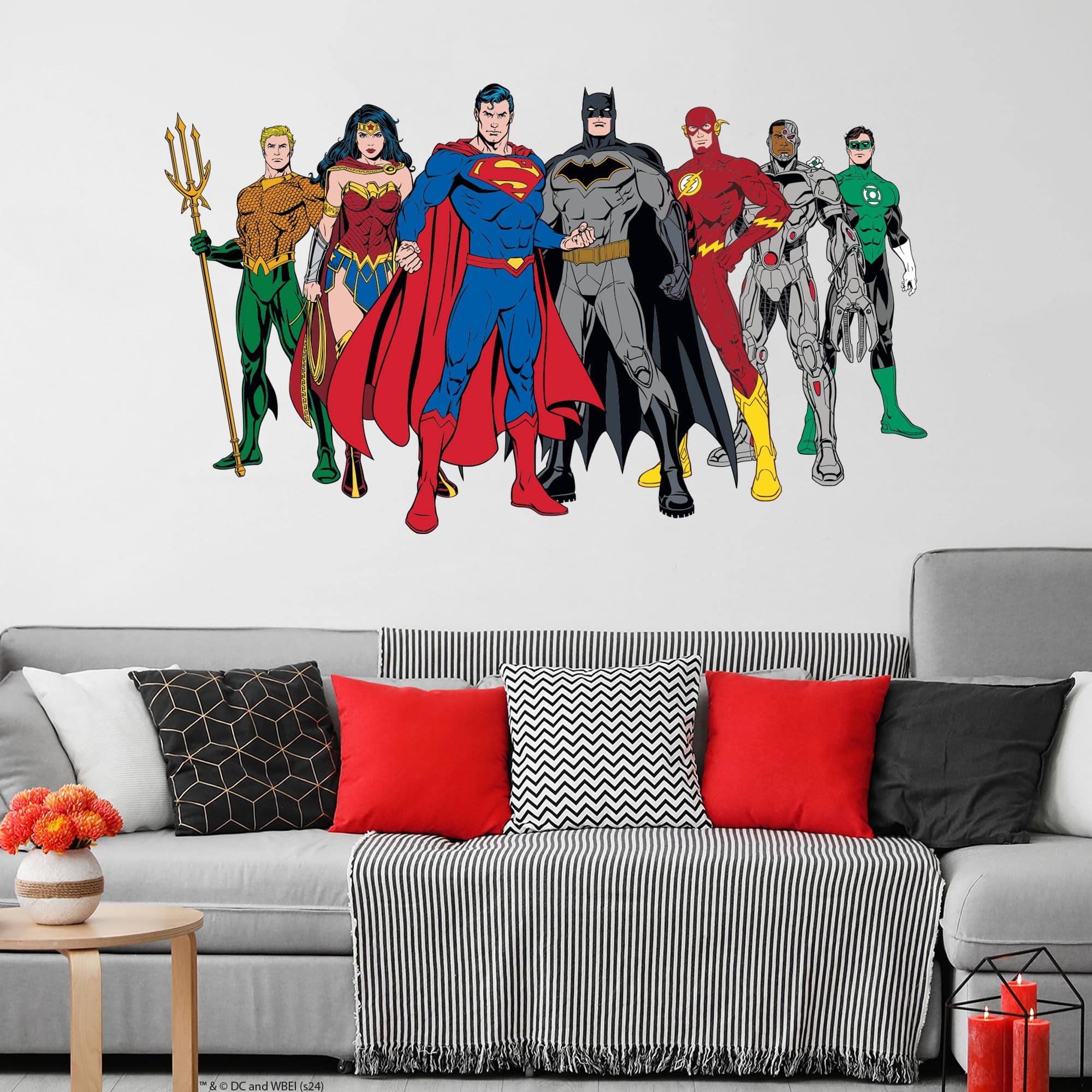 Justice League Wall Sticker - Group Stood Up Pose Wall Decal DC Superhero Art (120cm Width x 65cm Height)