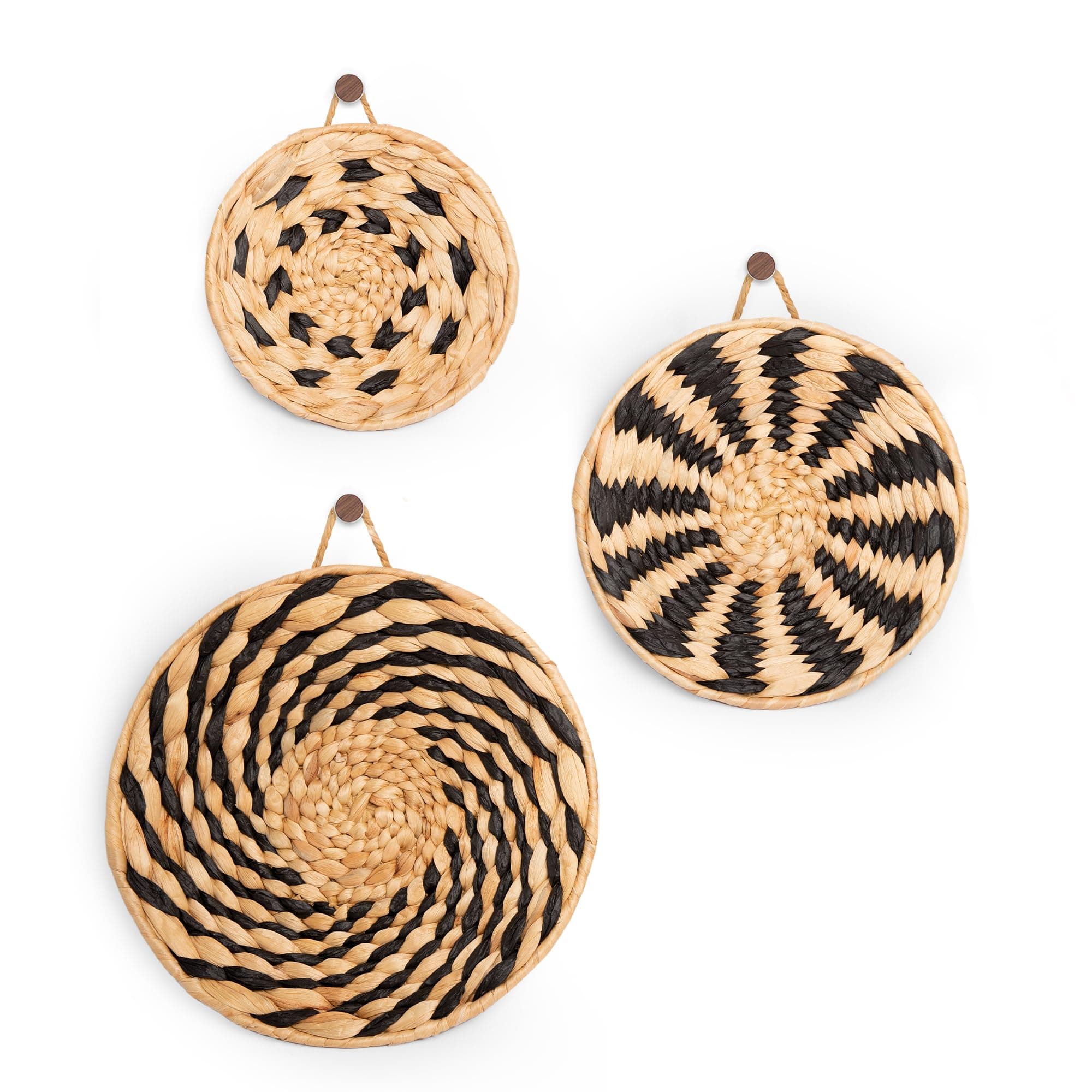 Defined Deco Boho Wall Basket Decor Set of 3,Hanging Woven Wall Basket Set,Handmade Seagrass Baskets for Boho, Farmhouse & Rustic Wall Decor,Round Woven Wall Decor for Kitchen, Living Room Bedroom.