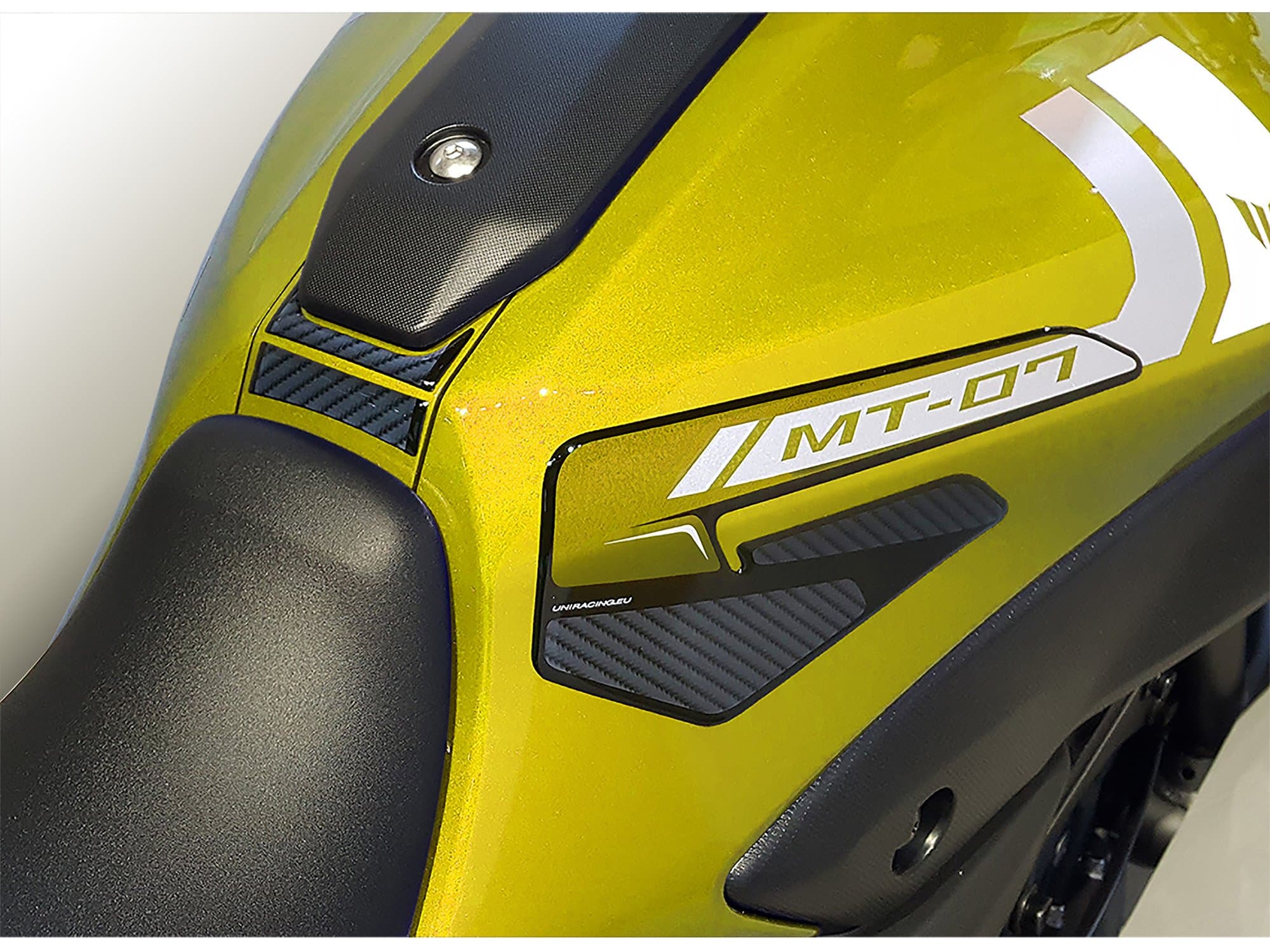 Tank pad specific Uniracing YAMAHA MT-07