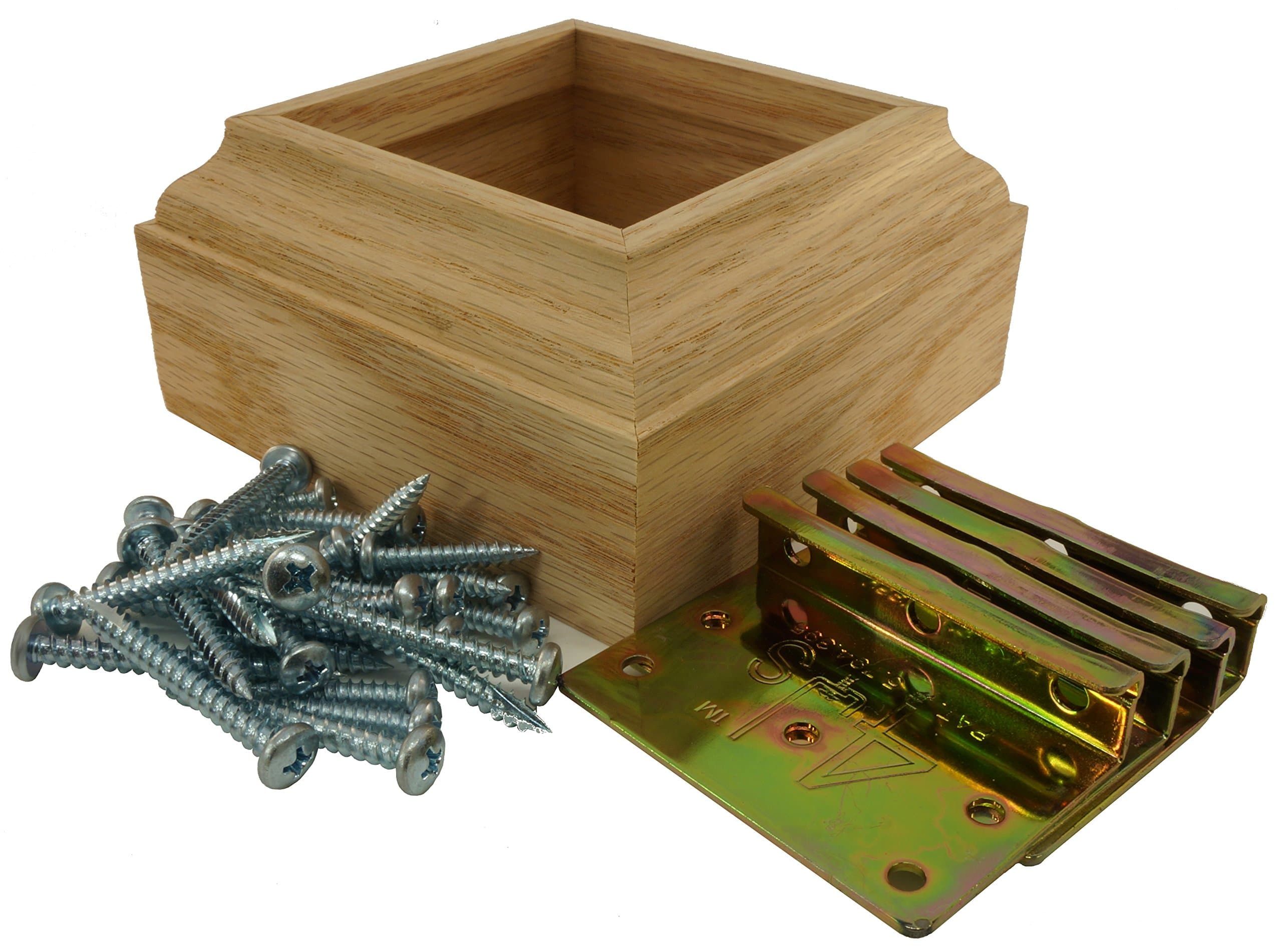 4Js Newel Post Fastener, 3 1/2" Red Oak Colonial Molding