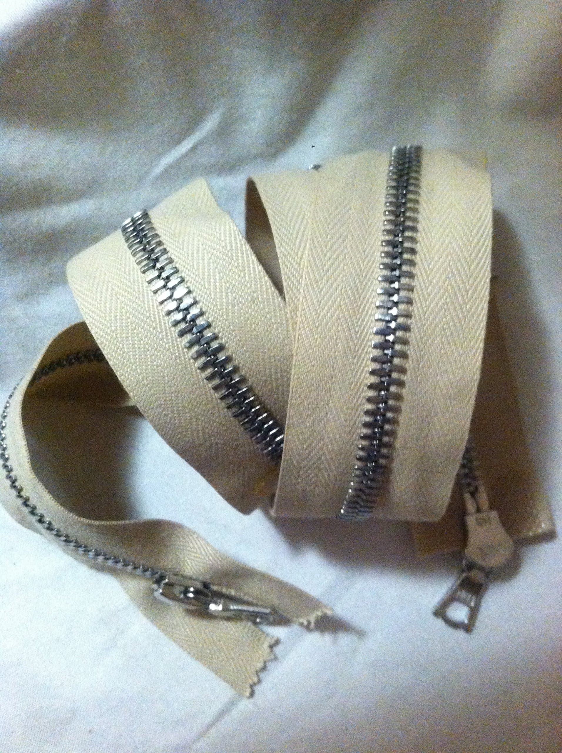 Riri Zipper Jacket 29" Beige/ Silver Teeth M6 2 Way (19)