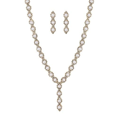 Pearl y drop necklace and earring set