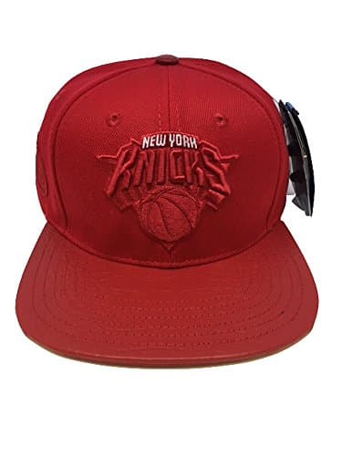 Pro Standard New York Knicks Strapback Genuine Leather Brim