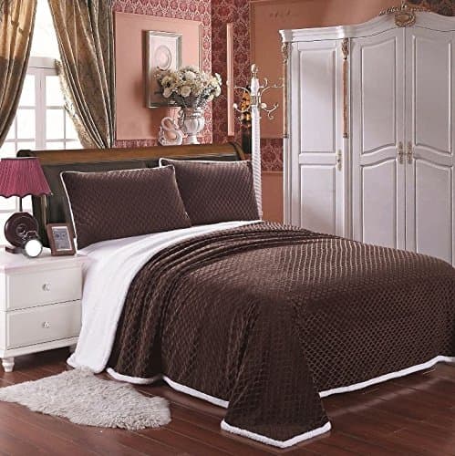 Plazatex Mermaid Sherpa Oversized Solid Reversible Blanket, King, Chocolate