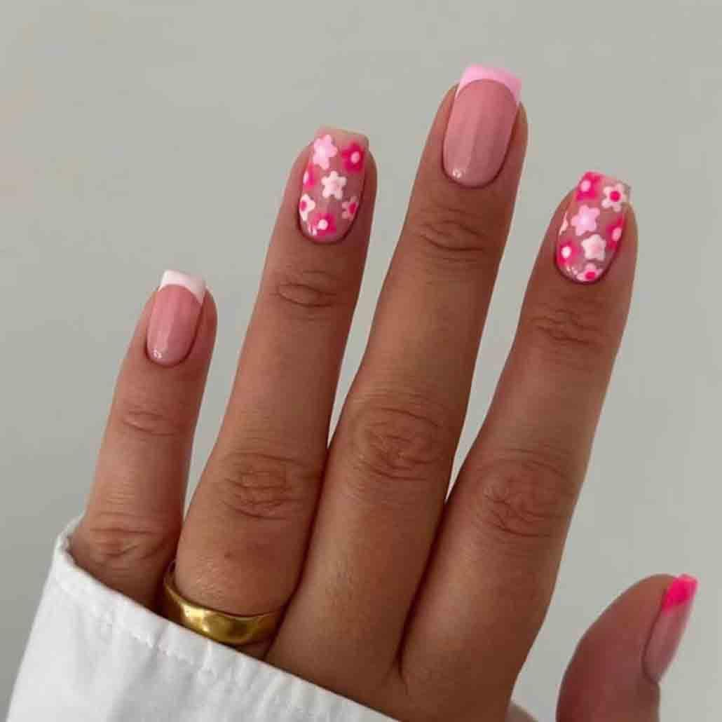 Square False Press on Nails Pink Medium Acrylic Fake Nails Flower Design for Girl Full Cover Wear Finger Nail Art Tips for Women&Girls 24PCS