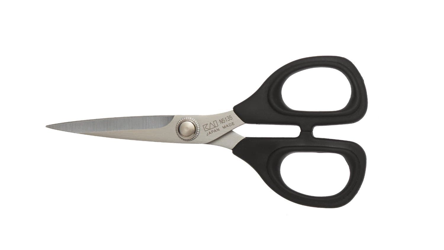Kai 5135 5 1/2-inch Embroidery Scissors