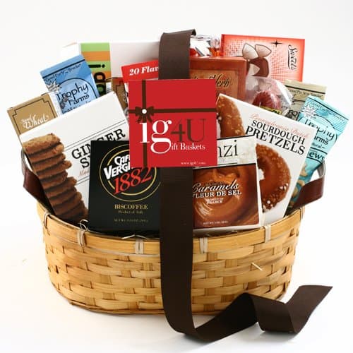 Snackalicious Gift Basket by ig4U