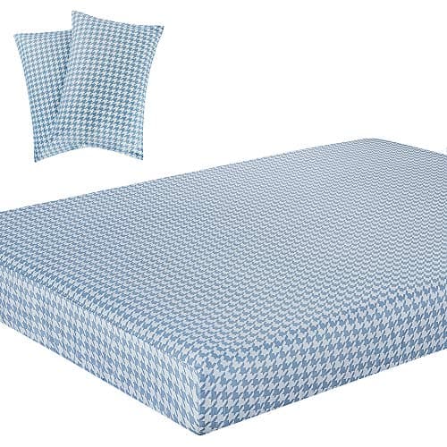 Vaulia Soft Microfiber Sheet, Red Reindeer Pattern for Christmas, Queen Size 3-Piece ( 1 Fitted Sheet, 2 Pillowcases )