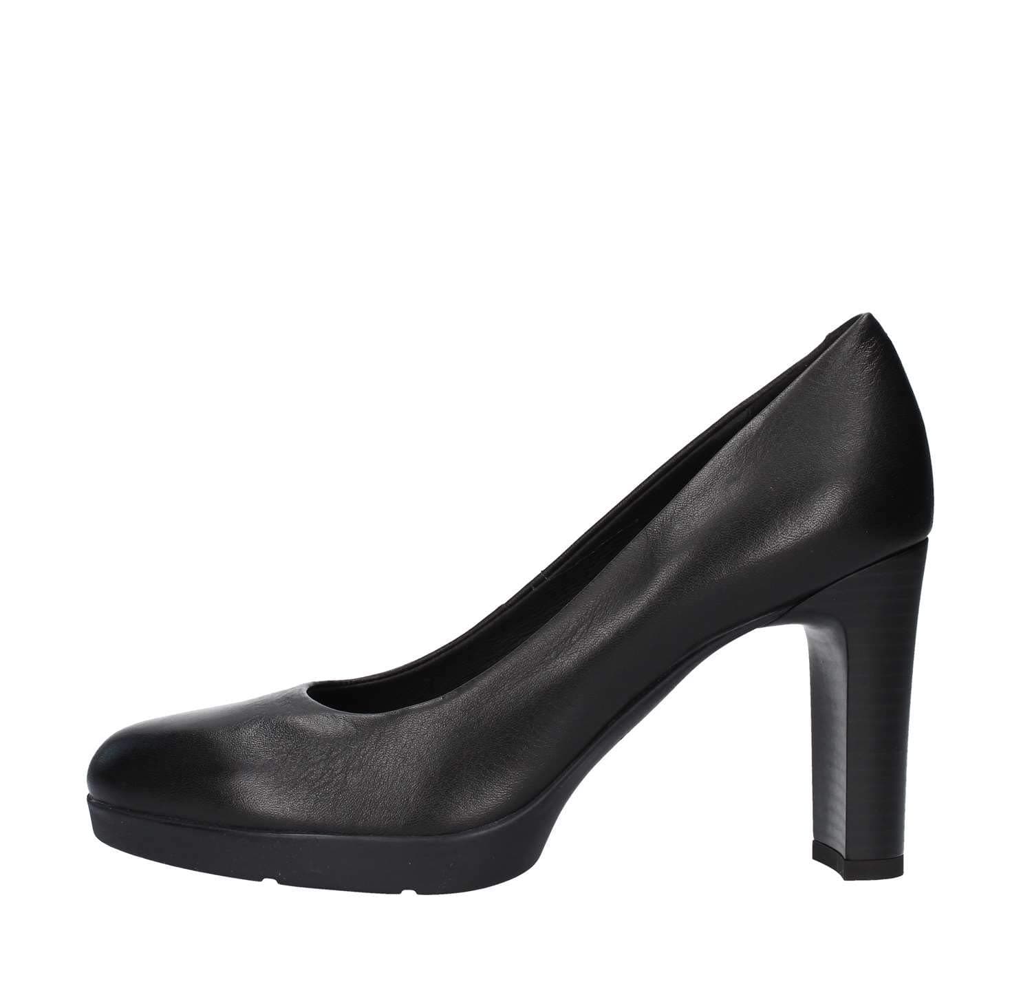 D ANNYA HIGH A womens Closed-Toe Pumps