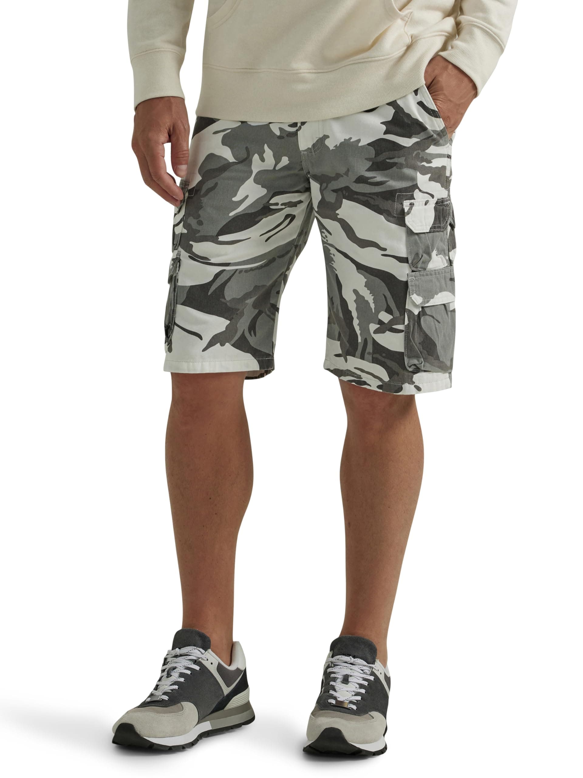 Wrangler Authentics Men's Premium Twill Cargo Short (Bennard) Cargo Shorts