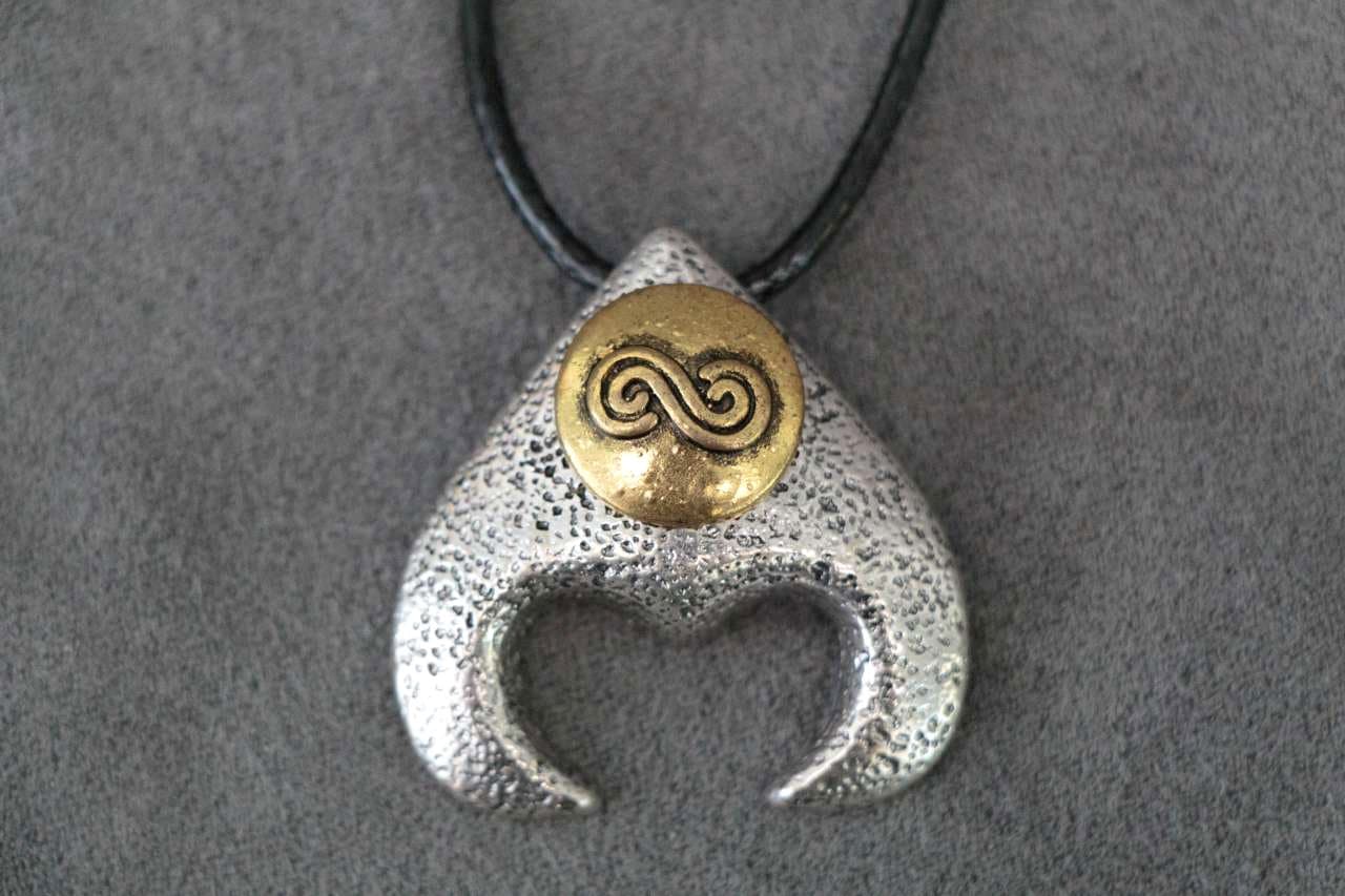 Labyrinth: Goblin King Jereth's Necklace Replica