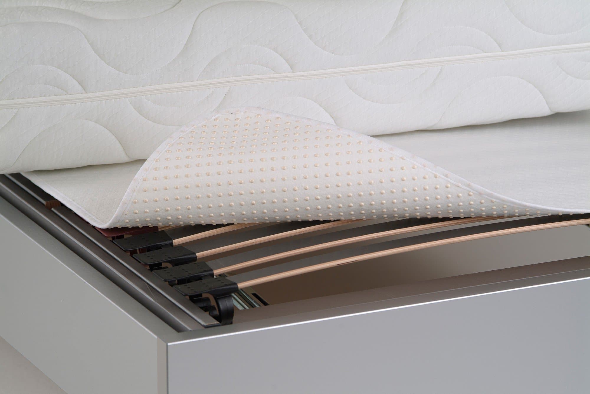 BNP Breco-lux Mattress Protector with 3D bubbles, white, 120 cm x 200 cm